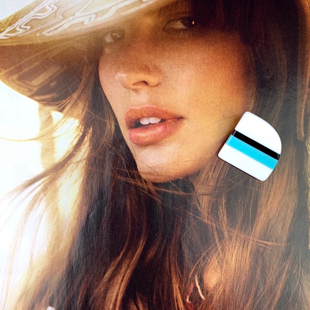 80’s Retro Geometric Post Lobe Earrings